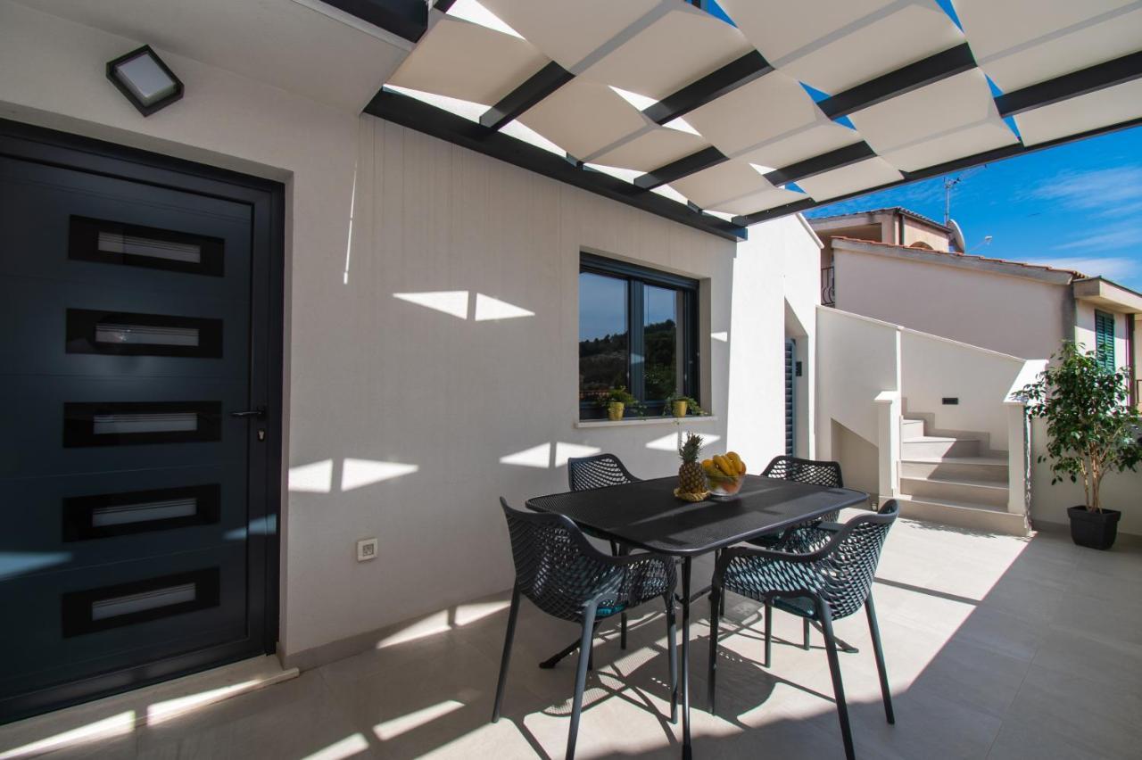 Apartmani Monika Zaboric Exterior photo